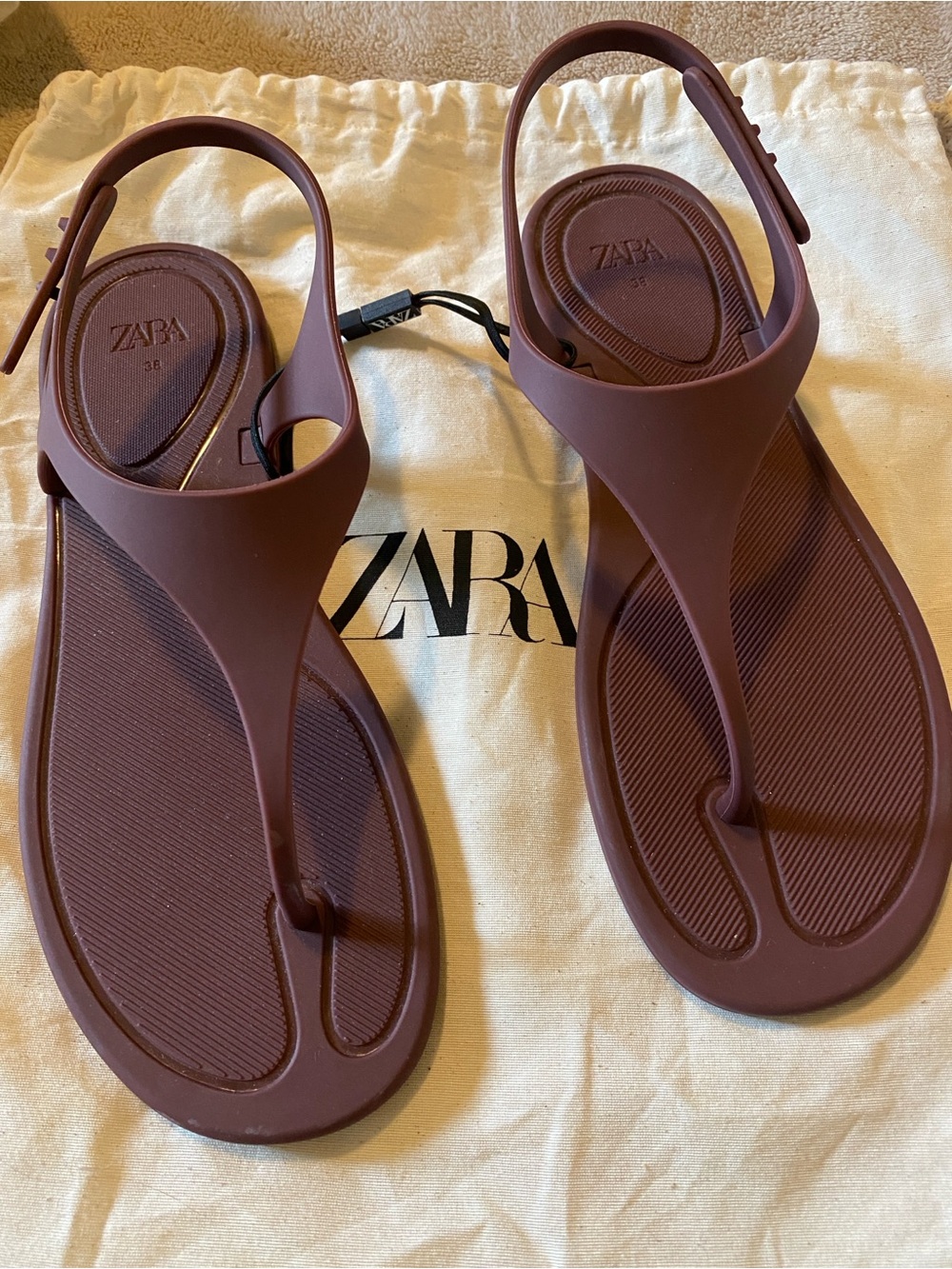 Zara Women's Brown Rubber Toe-Post Sandals